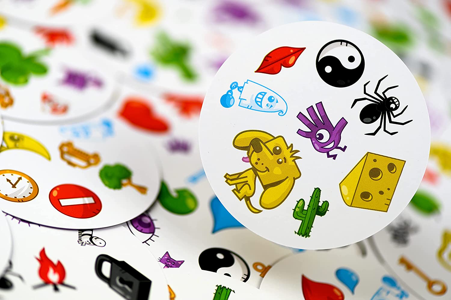 Kartenspiele für Kinder - Dobble